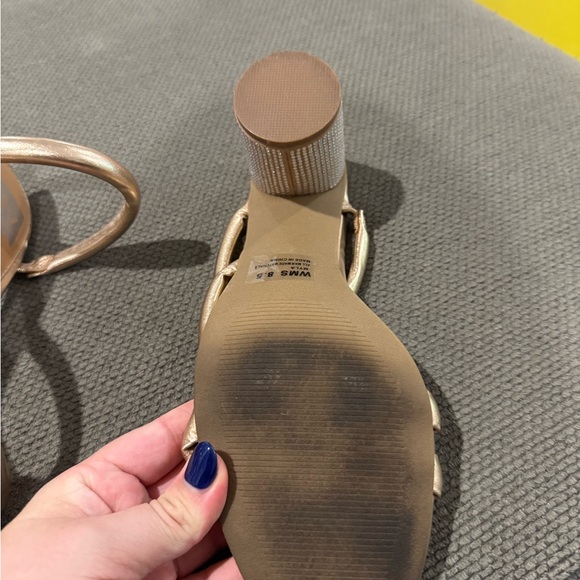 Dolce Vita heels - Picture 4 of 5